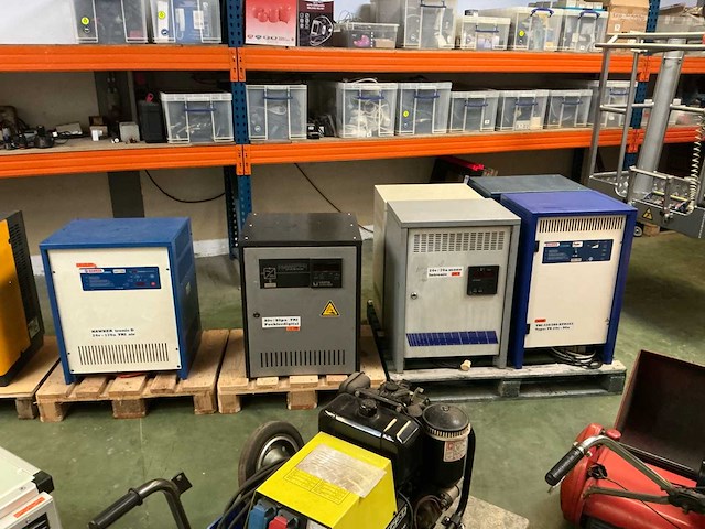 Lot van 6 heftruck opladers heftruck toebehoren - afbeelding 3 van  10