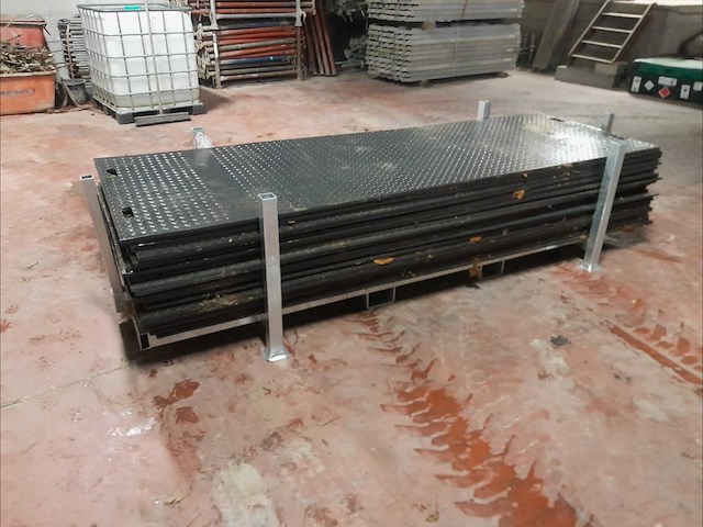 Lot van 60 rijplaten voor zware voertuigen - afbeelding 1 van  3