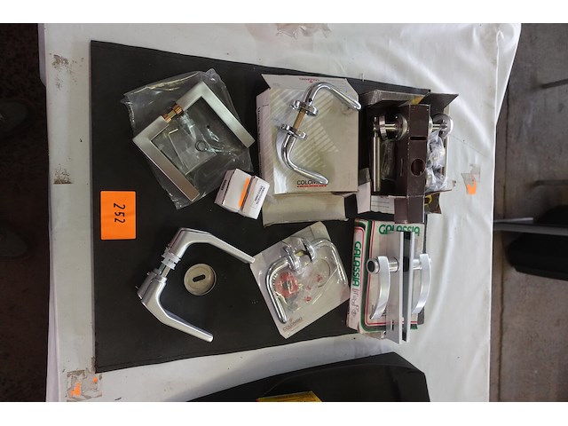 Lot van 7 deurklinken - afbeelding 1 van  7