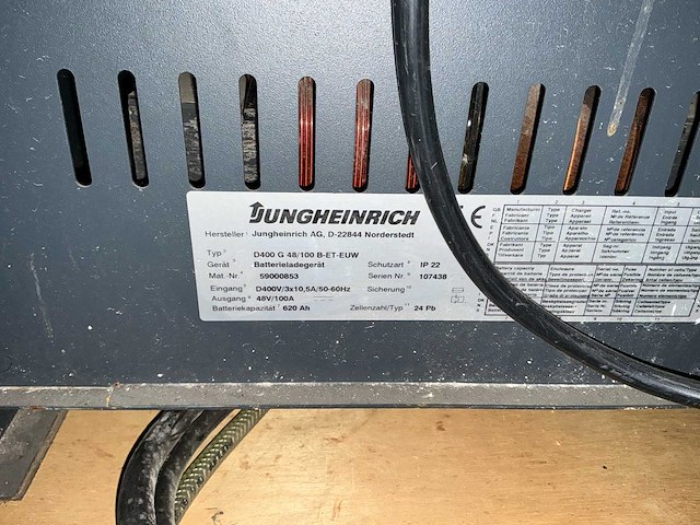 Lot van 7 jungheinrich opladers heftruck toebehoren - afbeelding 7 van  15