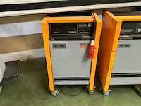 Lot van 7 jungheinrich opladers heftruck toebehoren - afbeelding 9 van  15