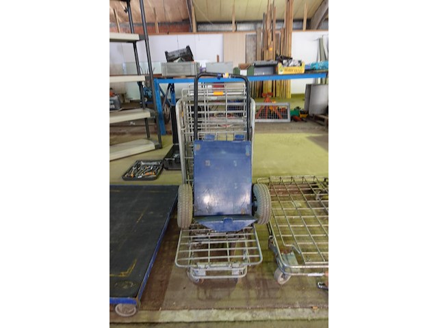 Lot van 7 karren - afbeelding 4 van  6