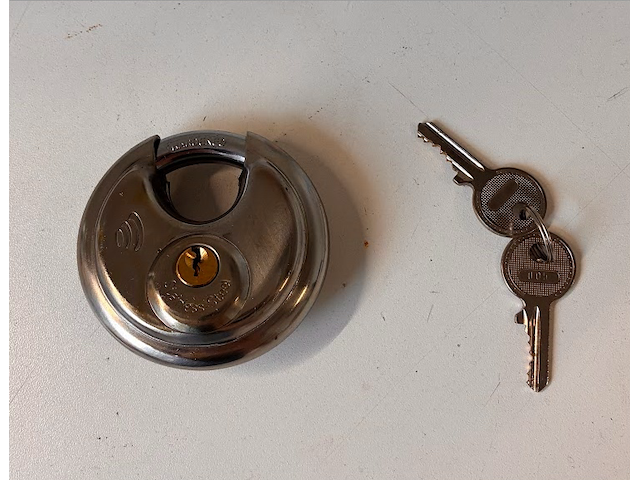 Lot van 7 x discus hangslot 70 mm - afbeelding 1 van  2