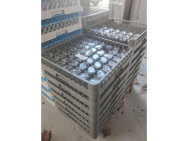 Lot van +700 amuseglaasjes ovaal incl korf (700x) - afbeelding 1 van  1