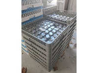 Lot van +700 amuseglaasjes ovaal incl korf (700x) - afbeelding 1 van  1