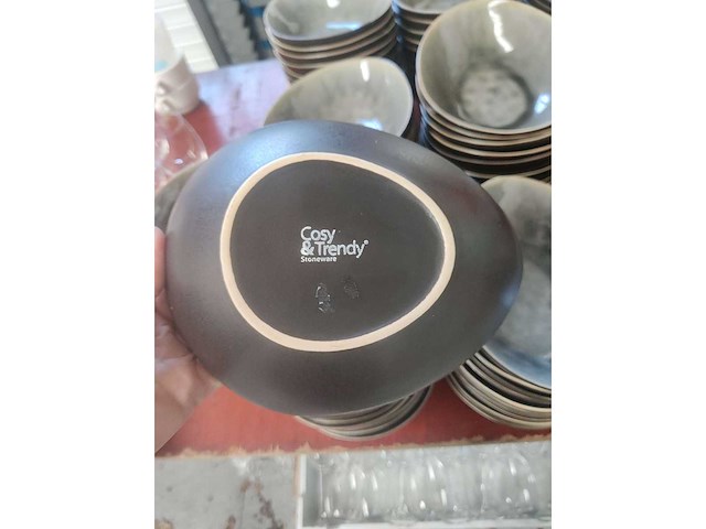 Lot van 78 groen ovalen en 143 zalmroze kommetjes (221x) - afbeelding 1 van  6