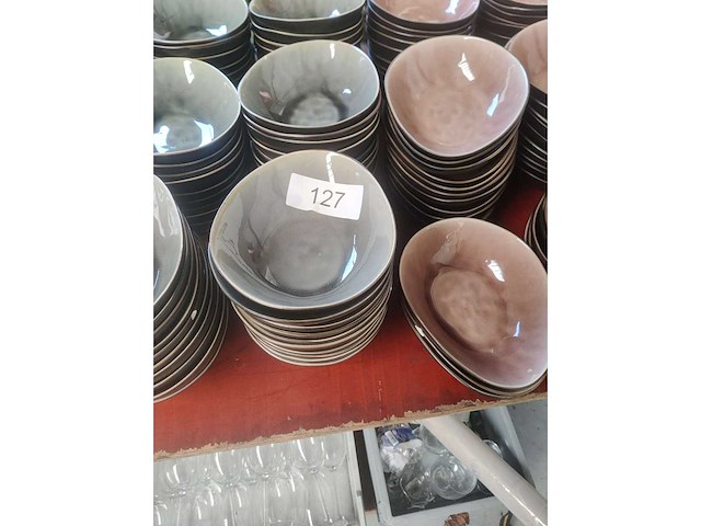 Lot van 78 groen ovalen en 143 zalmroze kommetjes (221x) - afbeelding 4 van  6