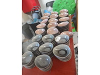 Lot van 78 groen ovalen en 143 zalmroze kommetjes (221x) - afbeelding 5 van  6