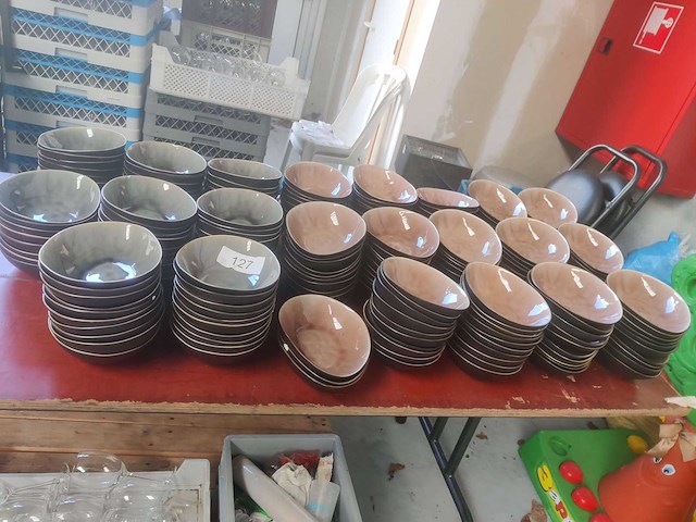 Lot van 78 groen ovalen en 143 zalmroze kommetjes (221x) - afbeelding 6 van  6