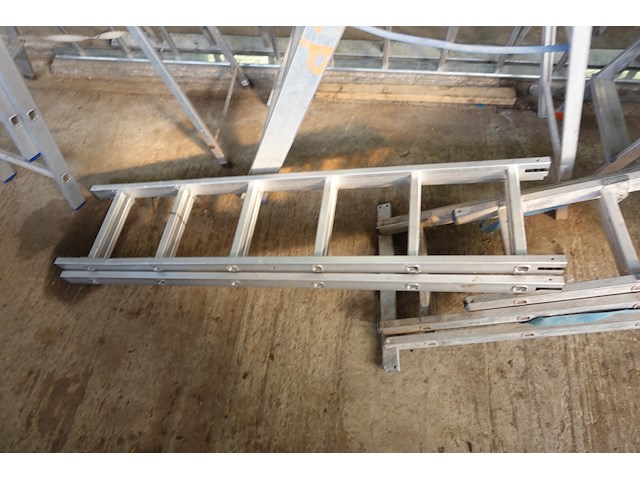 Lot van 8 ladders - afbeelding 3 van  8