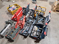 Lot van diverse handgereedschappen - afbeelding 12 van  64