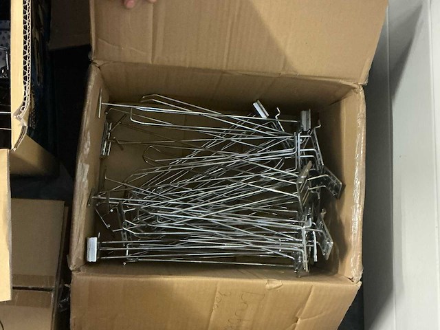 Lot van diverse winkelstelling artikelen. - afbeelding 6 van  26