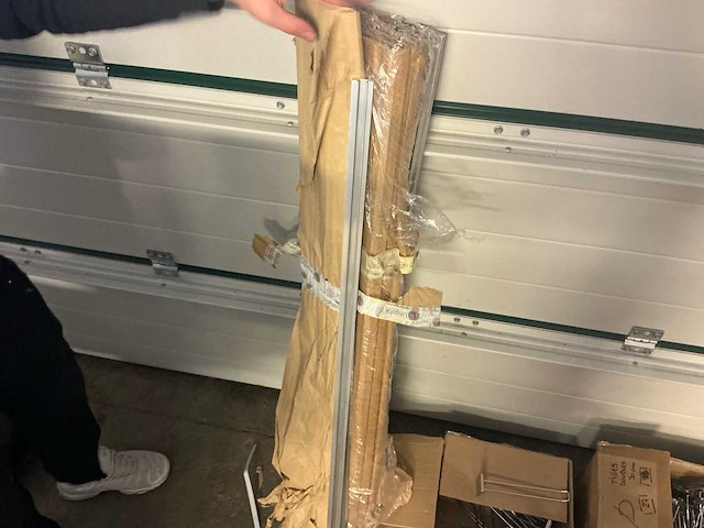 Lot van diverse winkelstelling artikelen. - afbeelding 18 van  26