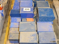 Lot van gevulde opbergdozen - berner - diverse bevestigingsmaterialen - afbeelding 1 van  3