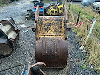 Lot van graafbak met tanden. - afbeelding 4 van  9