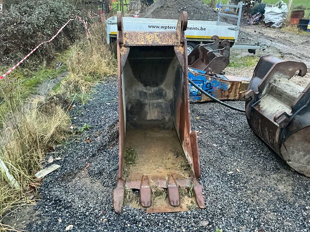 Lot van graafbak met tanden. - afbeelding 7 van  9