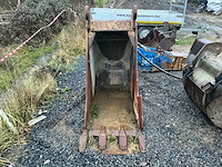 Lot van graafbak met tanden. - afbeelding 9 van  9