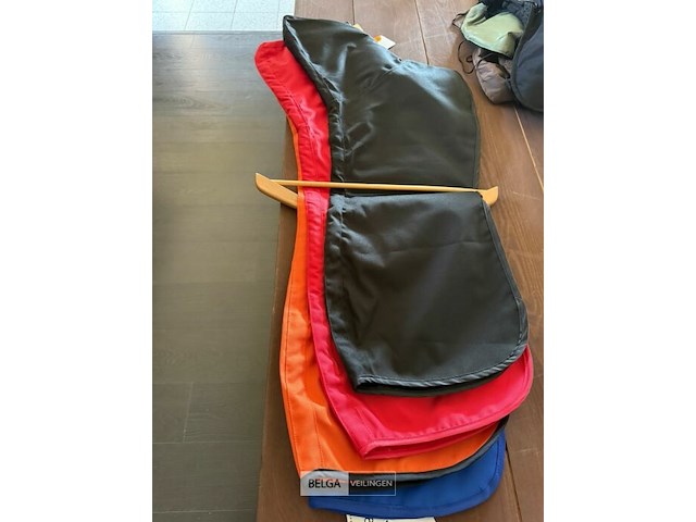 Lot van hondenjasjes windhond - afbeelding 2 van  3