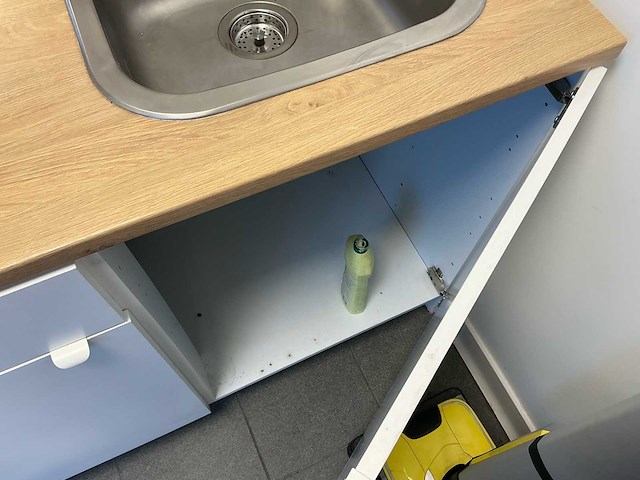 Lot van meubels overige winkel inventaris - afbeelding 7 van  16