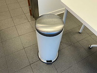 Lot van meubels overige winkel inventaris - afbeelding 12 van  16