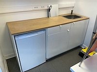 Lot van meubels overige winkel inventaris - afbeelding 13 van  16