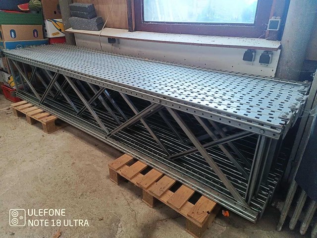 Lot van modulaire stellingen - afbeelding 11 van  26