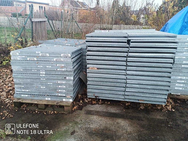 Lot van modulaire stellingen - afbeelding 1 van  26