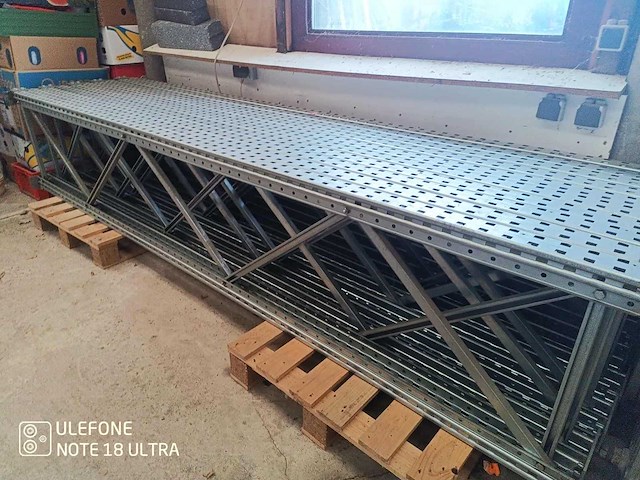 Lot van modulaire stellingen - afbeelding 13 van  26