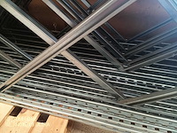 Lot van modulaire stellingen - afbeelding 16 van  26