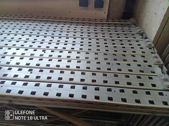 Lot van modulaire stellingen - afbeelding 18 van  26