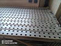 Lot van modulaire stellingen - afbeelding 18 van  26