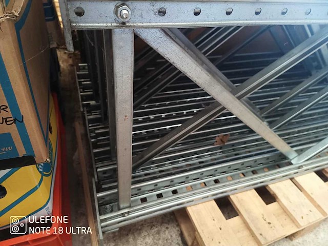 Lot van modulaire stellingen - afbeelding 19 van  26