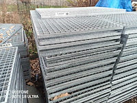 Lot van modulaire stellingen - afbeelding 23 van  26