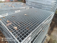 Lot van modulaire stellingen - afbeelding 26 van  26