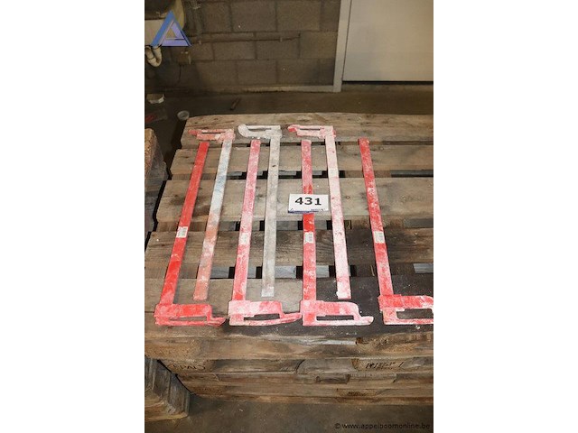 Lot van schoorijzers - afbeelding 1 van  1