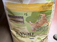 Lot van spullen voor katten - afbeelding 2 van  5