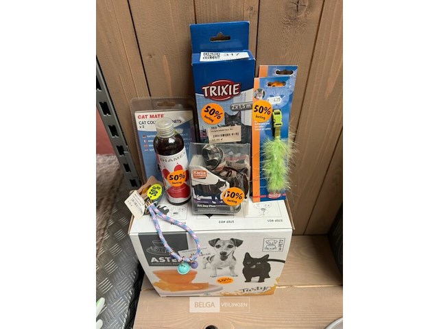 Lot van spullen voor katten - afbeelding 1 van  3