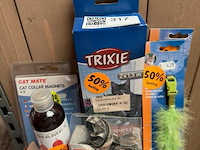 Lot van spullen voor katten - afbeelding 2 van  3
