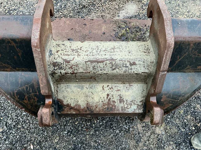 Lot van standaard graafbak - afbeelding 11 van  11