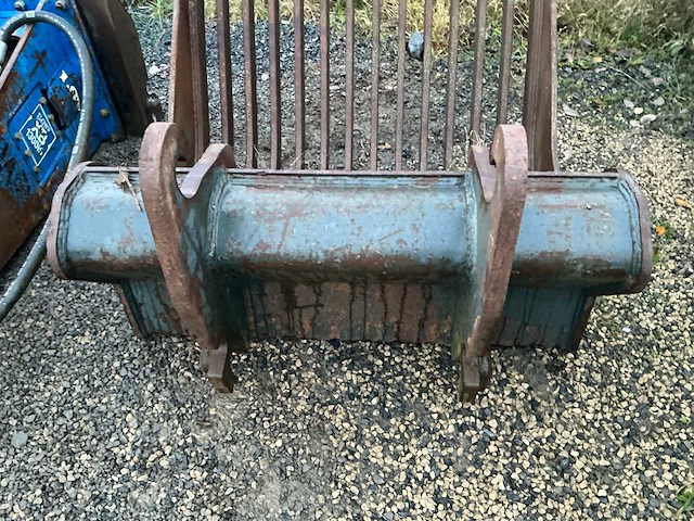 Lot van standaard puingraafbak - afbeelding 8 van  8