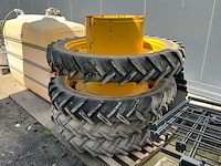 Lot van tractorwielen - afbeelding 2 van  6