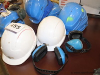 Lot van veiligheidshelmen - diverse kleuren gehoorbeschermers - afbeelding 3 van  3