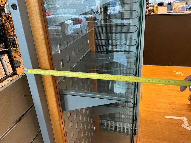 Lot van vitrine kasten winkel meubilair - afbeelding 3 van  11
