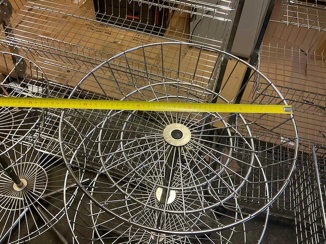 Lot van winkel meubilair - afbeelding 2 van  14