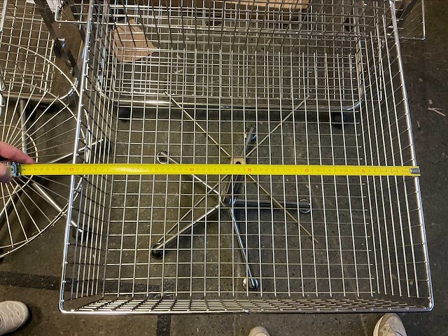 Lot van winkel meubilair - afbeelding 3 van  14