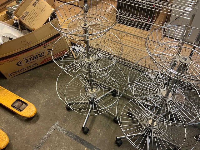 Lot van winkel meubilair - afbeelding 10 van  14