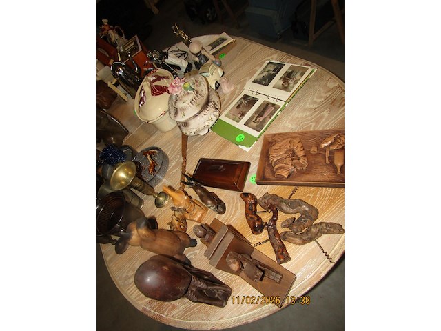 Lot varia houtwerken - afbeelding 1 van  3