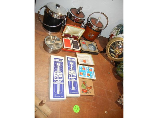 Lot varia (ijsemmers,..) - afbeelding 2 van  2