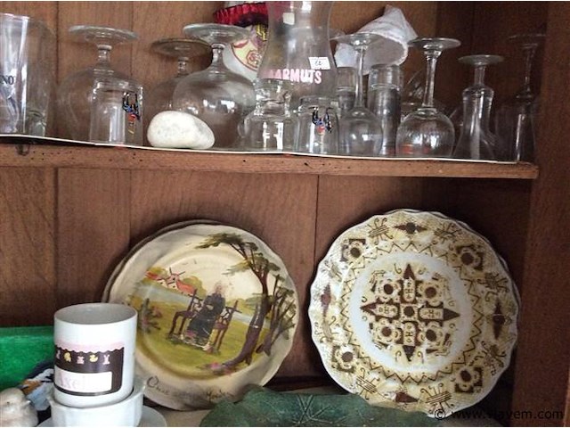 Lot varia in buffetkasten - afbeelding 3 van  6