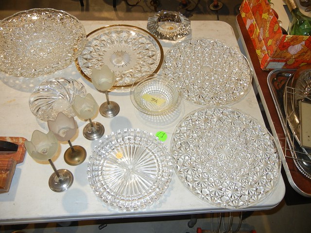 Lot varia schalen en kaarshouders - afbeelding 1 van  1